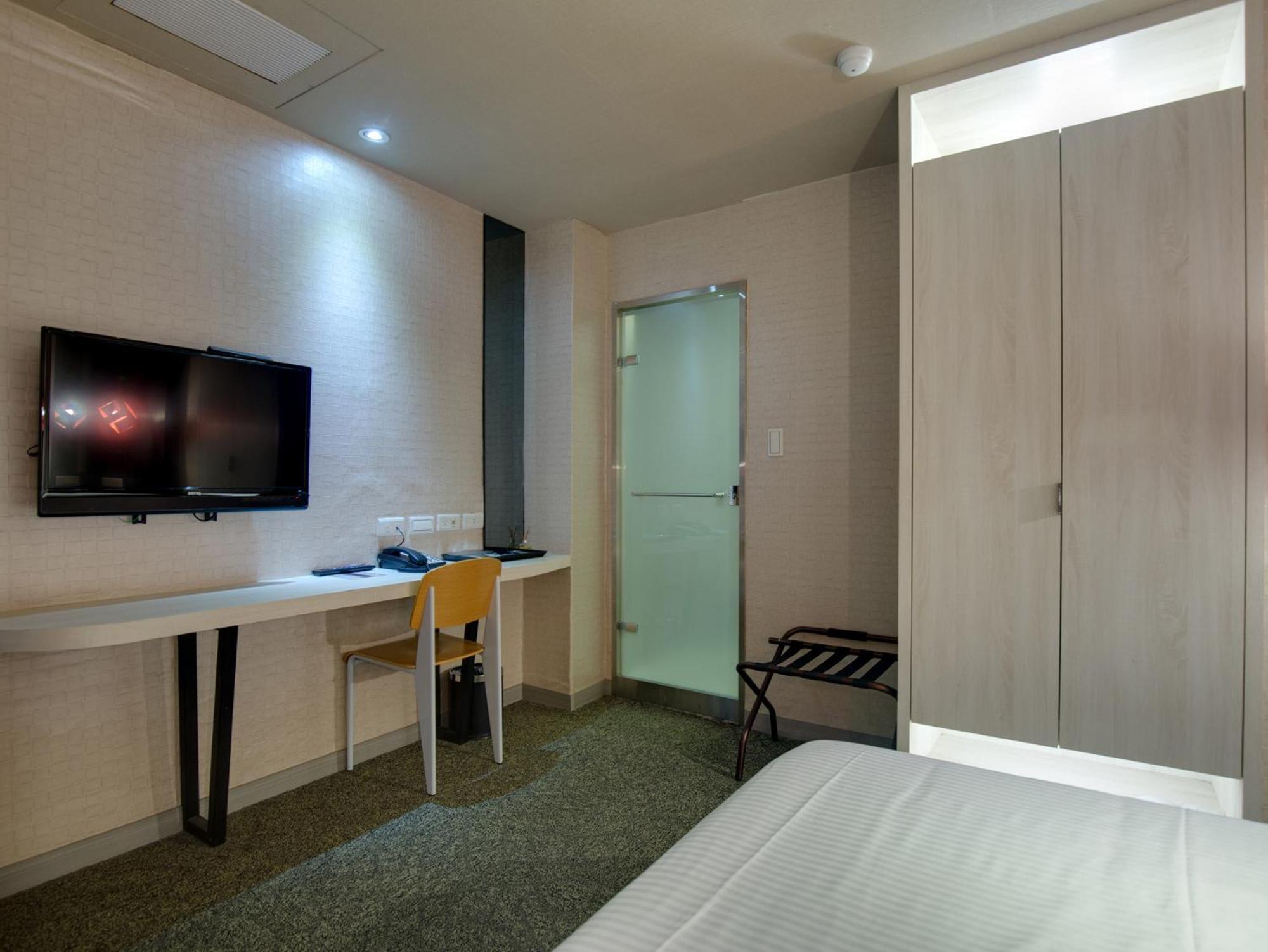 East Dragon Penginapan Taipei